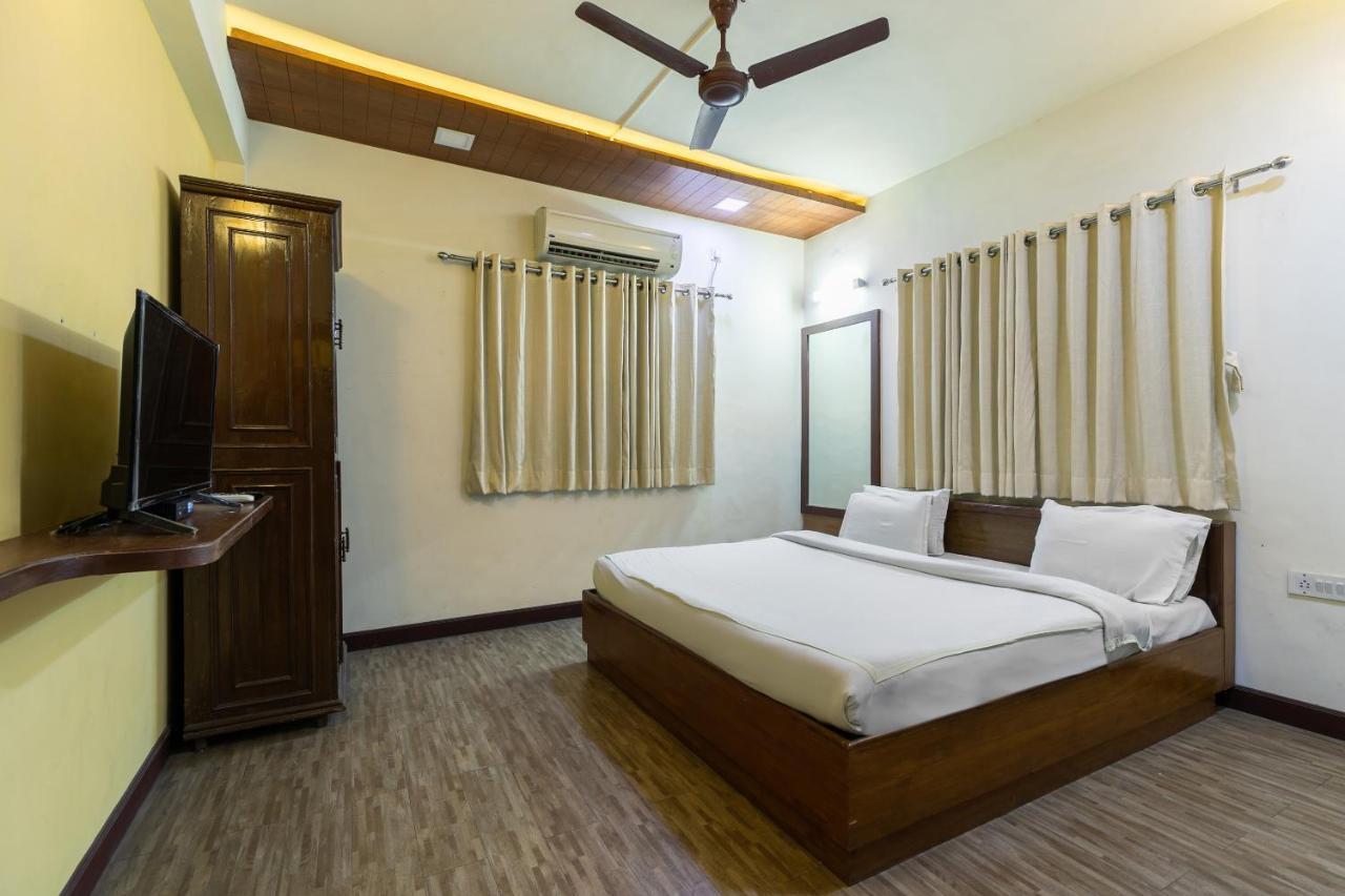 Capital O 47539Capital O Umbergaon Club 호텔 Umargām 외부 사진