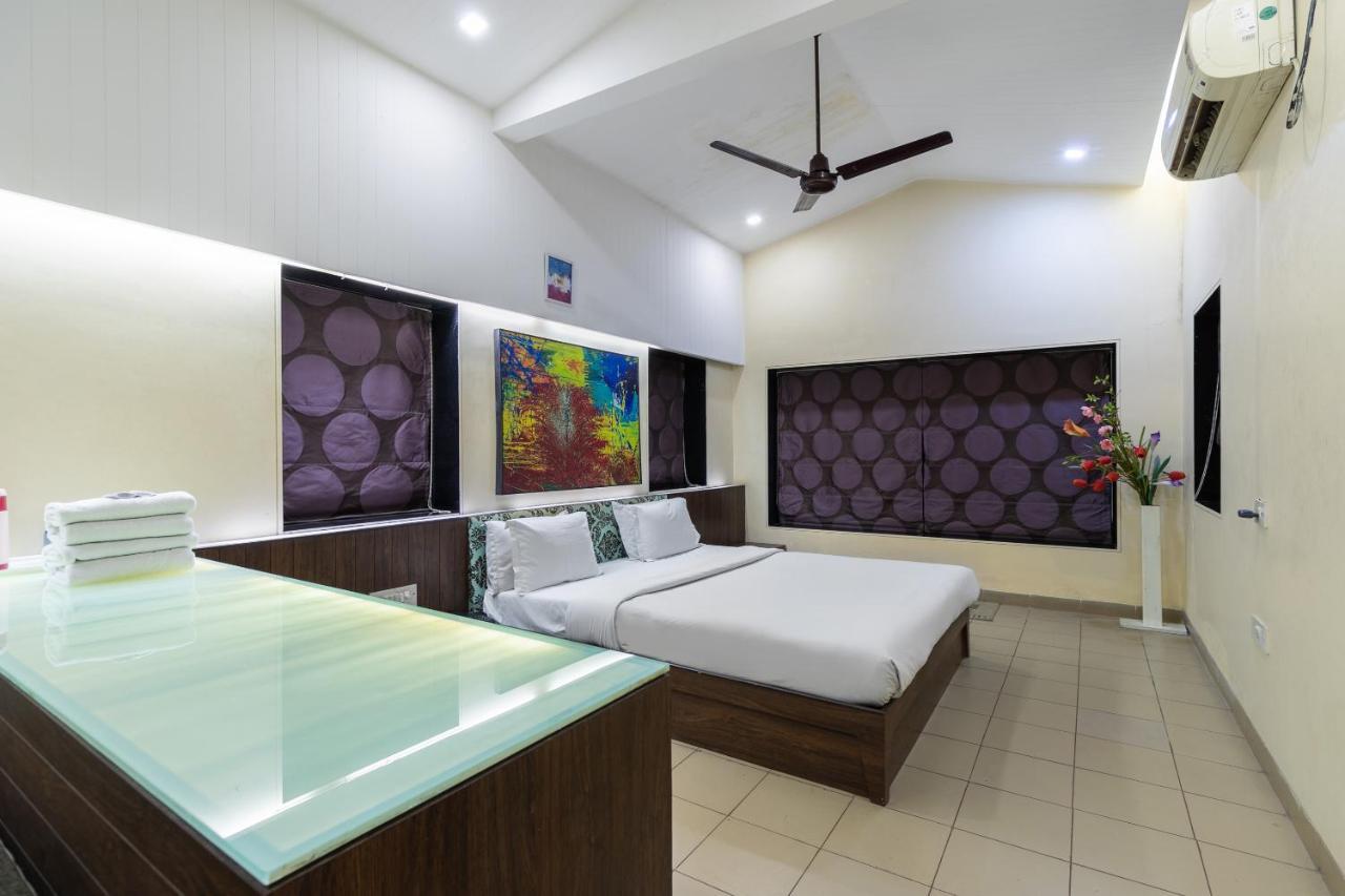 Capital O 47539Capital O Umbergaon Club 호텔 Umargām 외부 사진