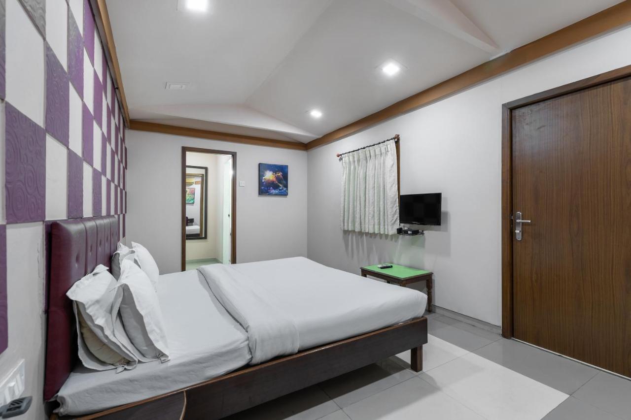 Capital O 47539Capital O Umbergaon Club 호텔 Umargām 외부 사진